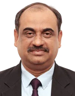 Dr. R Kumar
